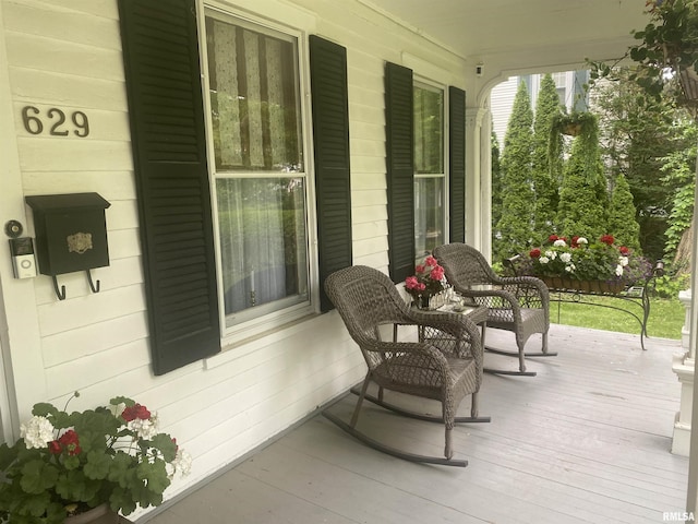 629 S Randolph St, Macomb, IL 61455 - photo 5