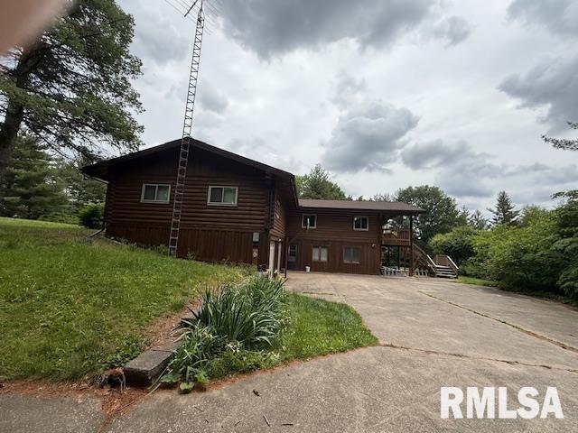 1 Marty Ln, Macomb, IL 61455 - rear view of property with driveway