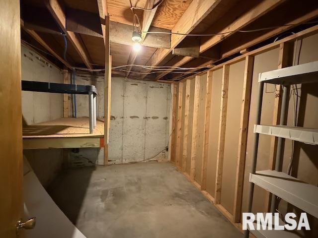 1 Marty Ln, Macomb, IL 61455 - view of unfinished below grade area