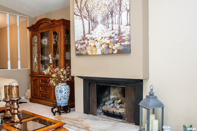 32 Black Partridge Run, Hopewell, IL 61565 - living room featuring a fireplace with raised hearth