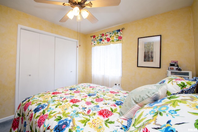 32 Black Partridge Run, Hopewell, IL 61565 - bedroom with a closet and a ceiling fan