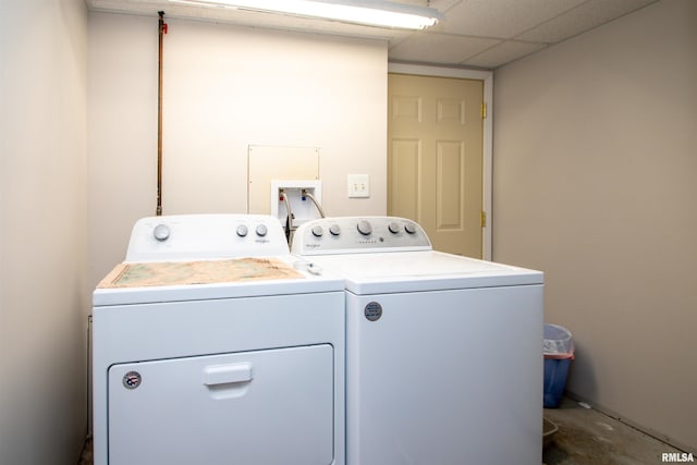 32 Black Partridge Run, Hopewell, IL 61565 - washroom with independent washer and dryer and carpet
