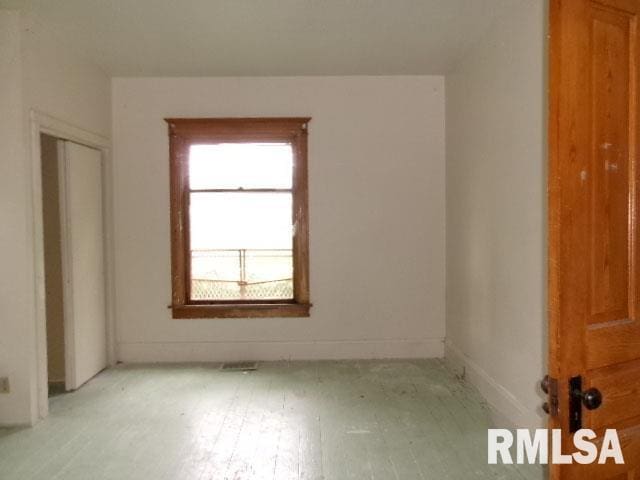 896 E Chestnut St, Canton, IL 61520 - view of unfurnished room