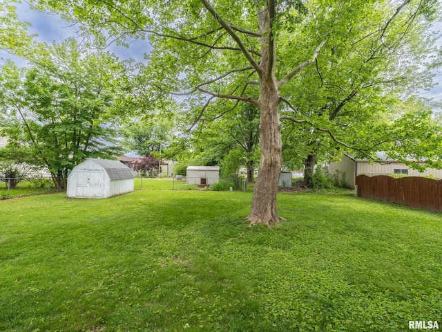 1402 Lincoln Rd, Marquette Heights, IL 61554 - view of yard