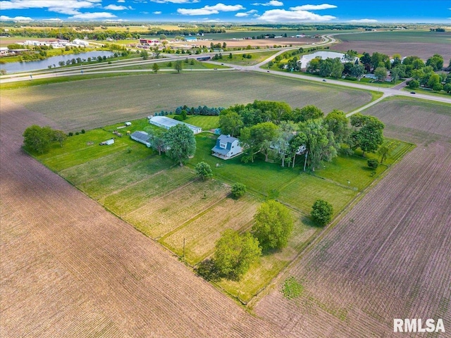 701 E Pearl St, Tremont, IL 61568 - overview of rural landscape featuring a large body of water