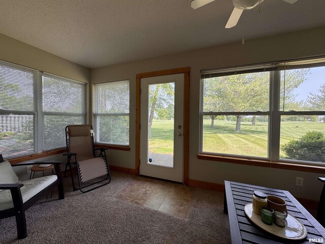 1041 Hawthorn Rdg, Macomb, IL 61455 - sunroom / solarium with healthy amount of natural light