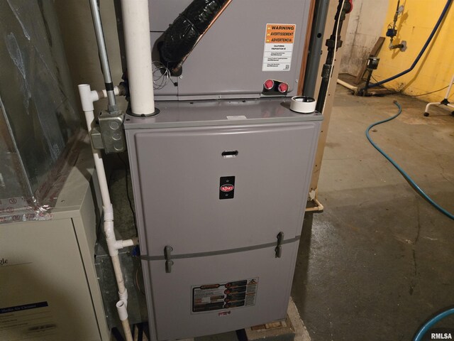 16324 E Cherokee Rd, Cuba, IL 61427 - utilities with heating unit