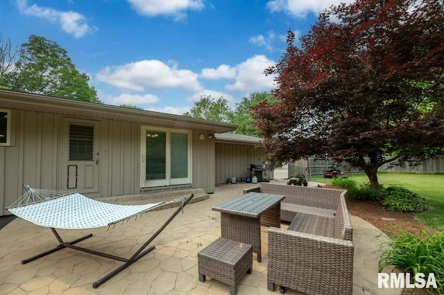 5232 N Merrimac Ave, Peoria, IL 61614 - view of patio / terrace