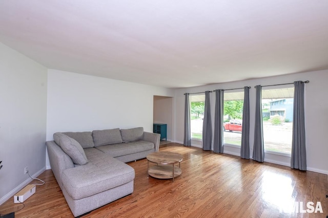 5232 N Merrimac Ave, Peoria, IL 61614 - living area featuring wood finished floors and baseboards
