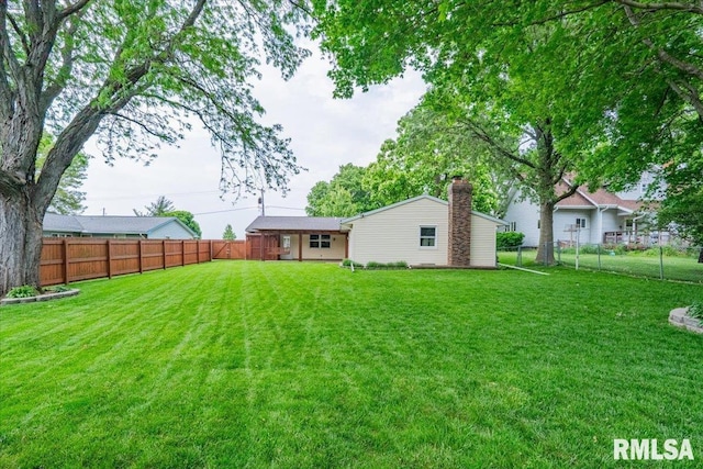 303 W 3rd Ave, Deer Creek, IL 61733 - view of yard