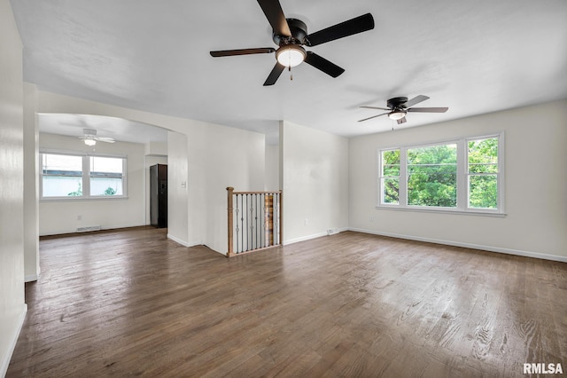 548 Hillcrest Ter, Creve Coeur, IL 61610 - photo 5