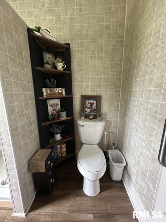 9955 E 750th St, Colchester, IL 62326 - bathroom featuring wood finished floors and toilet