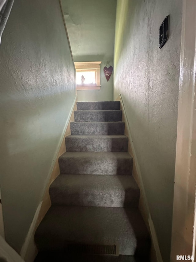 9955 E 750th St, Colchester, IL 62326 - view of stairway