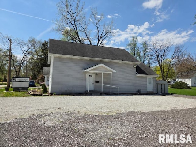 320 N Mechanic St, Macomb, IL 61455 - photo 3