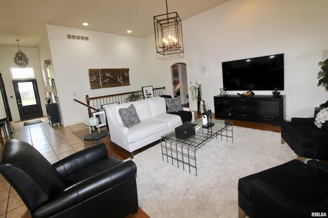 1964 Chestnut Ln, Washington, IL 61571 - tiled living area with arched walkways and recessed lighting