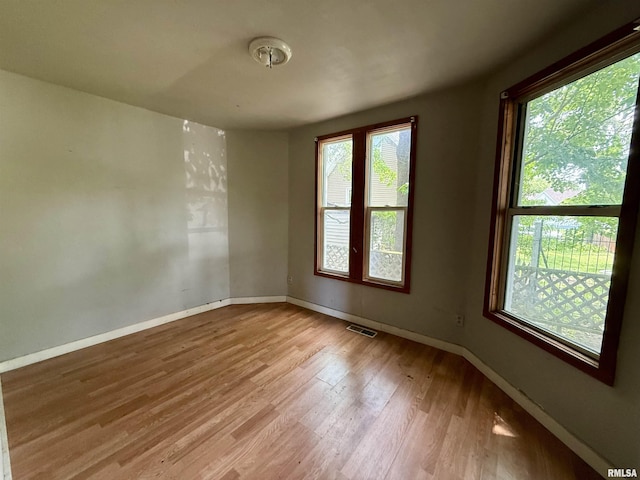 305 W Nebraska Ave, Peoria, IL 61604 - photo 12