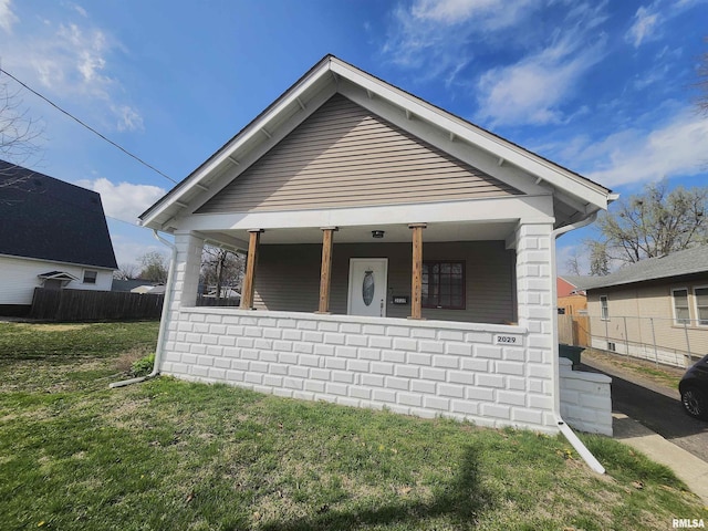 2029 W Callender Ave, West Peoria, IL 61604 - view of front of home with a porch