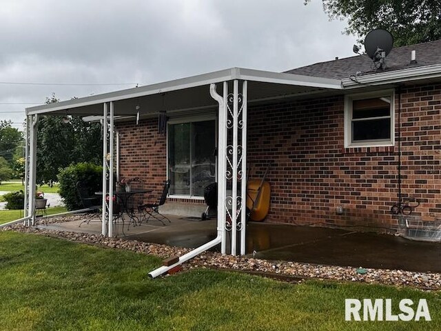 11 Lincoln Rd, Canton, IL 61520 - photo 4