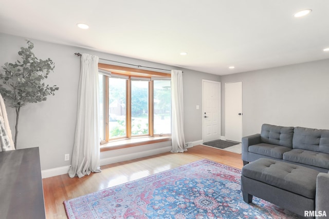4415 N Rosemead Dr, Peoria, IL 61614 - living area with wood finished floors and recessed lighting