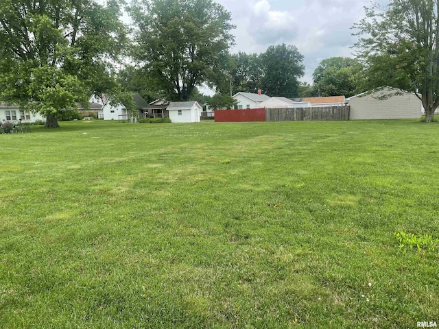 510 E Roberts St, Colchester, IL 62326