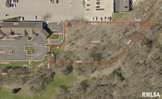 4600 N University St, Peoria, IL 61614