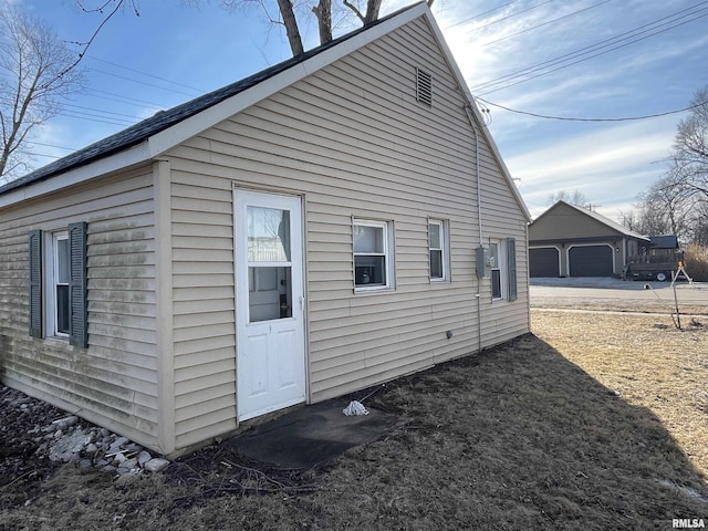 665 W Wilmot St, Chillicothe, IL 61523 - view of property exterior with an outdoor structure