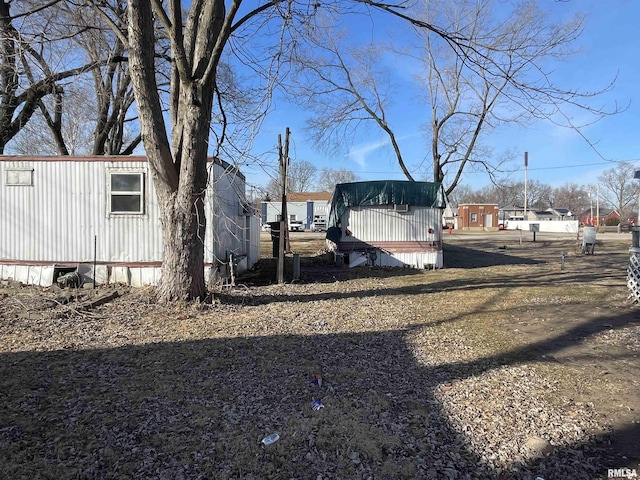 665 W Wilmot St, Chillicothe, IL 61523 - view of yard