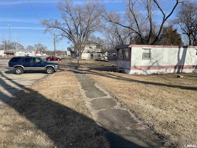 665 W Wilmot St, Chillicothe, IL 61523 - view of asphalt street