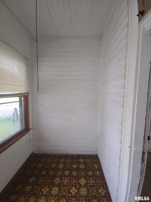 800 S Greenlawn Ave, Peoria, IL 61605 - photo 6