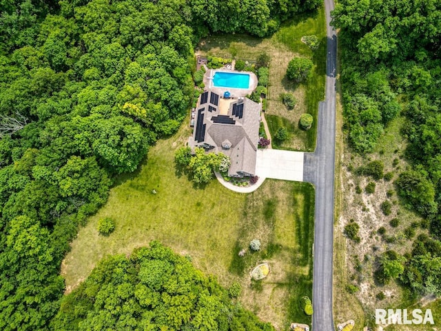 1112 W Cedar Hills Dr, Dunlap, IL 61525 - aerial view of a pool