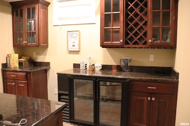 1112 W Cedar Hills Dr, Dunlap, IL 61525 - view of indoor wet bar