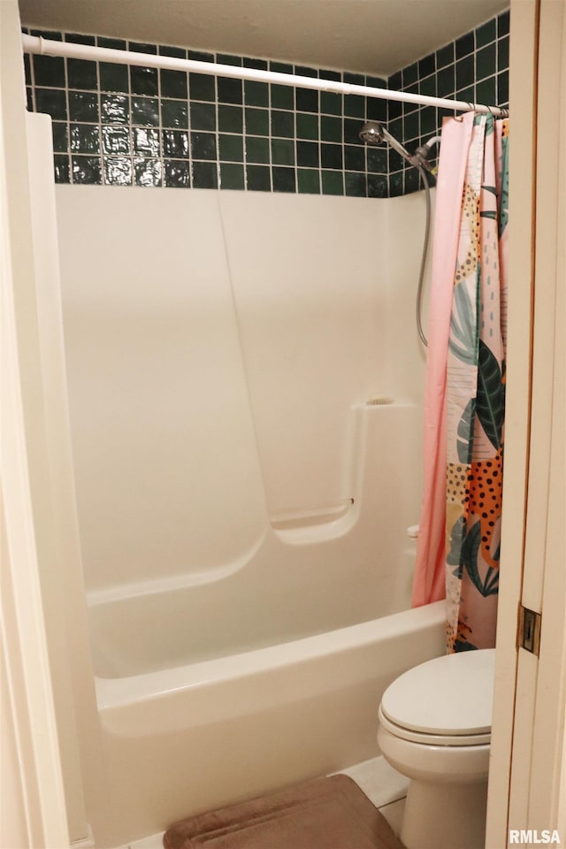 1112 W Cedar Hills Dr, Dunlap, IL 61525 - full bathroom with toilet and shower / bath combination with curtain