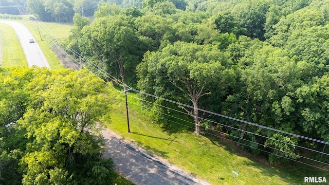3041 Zion Oaks Rd, Pekin, IL 61554