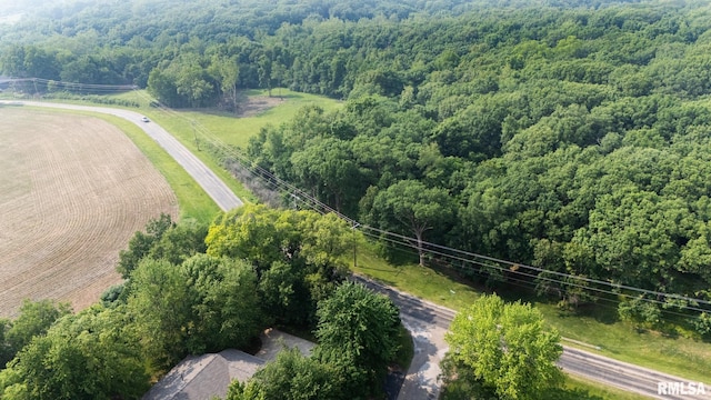 3041 Zion Oaks Rd, Pekin, IL 61554