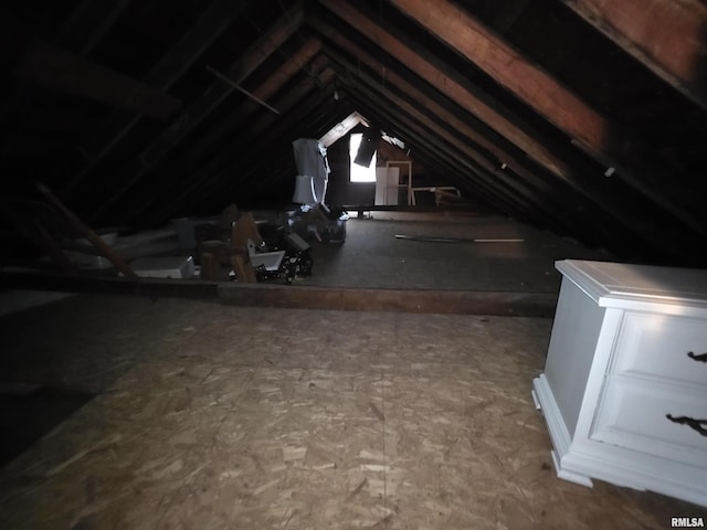 504 S Pennsylvania Ave, Abingdon, IL 61510 - view of unfinished attic