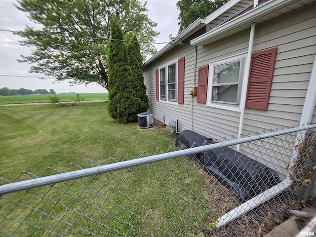 504 S Pennsylvania Ave, Abingdon, IL 61510 - view of side of property with a central AC unit