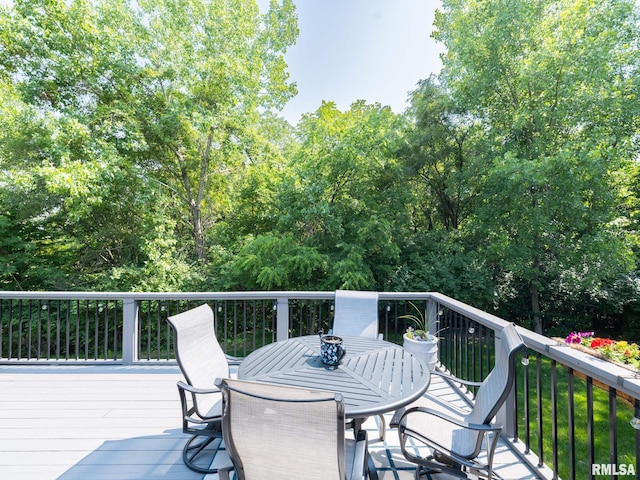 2010 E Paris Ave, Peoria, IL 61614 - wooden terrace featuring outdoor dining area