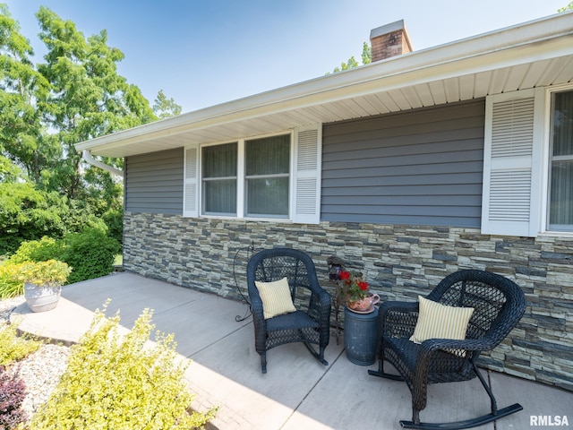 2010 E Paris Ave, Peoria, IL 61614 - view of patio
