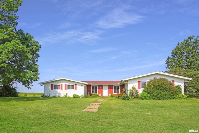 18223 N Slane Rd, Princeville, IL 61559 - ranch-style house featuring a front lawn