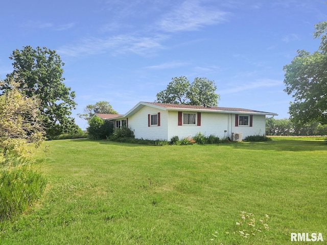 18223 N Slane Rd, Princeville, IL 61559 - ranch-style house featuring a front lawn