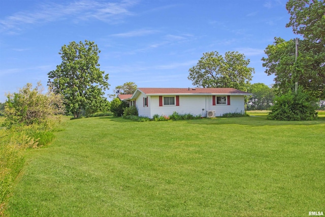 18223 N Slane Rd, Princeville, IL 61559 - view of green lawn