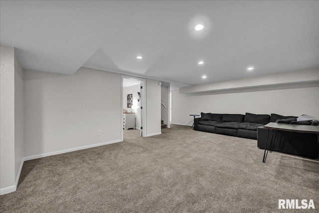 486 E High Point Dr, Peoria, IL 61614 - carpeted living area with recessed lighting and baseboards
