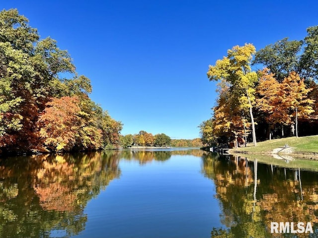 905 Highland Ct, Germantown Hills, IL 61548 - water view