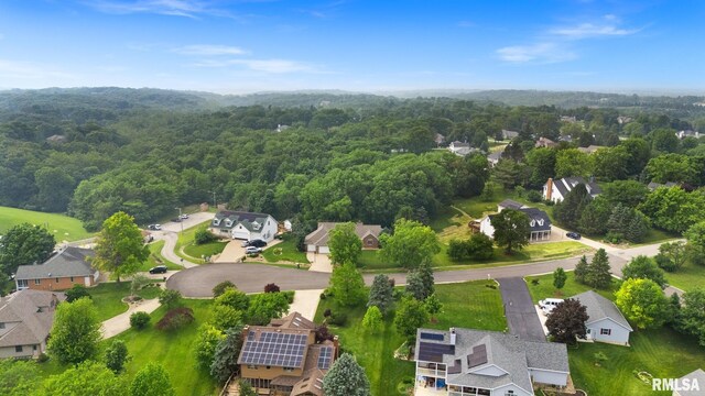 905 Highland Ct, Germantown Hills, IL 61548 - aerial view of residential area with a heavily wooded area