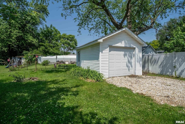 116 S 8th Ave, Canton, IL 61520 - view of outbuilding with gravel driveway