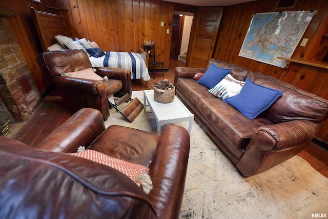 3307 N Biltmore Ave, Peoria, IL 61604 - living room with wood walls