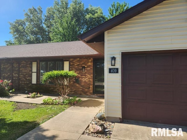 409 Evergreen Dr, Macomb, IL 61455 - photo 4