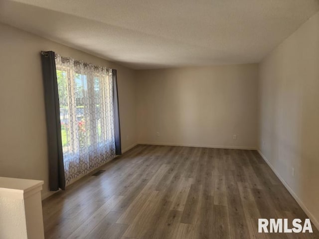 409 Evergreen Dr, Macomb, IL 61455 - photo 5