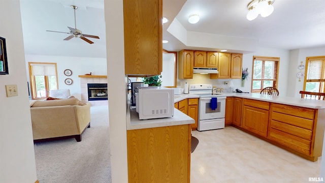 1111 Windy Hill Ct, Varna, IL 61375 - kitchen with white appliances, under cabinet range hood, light countertops, a ceiling fan, and recessed lighting