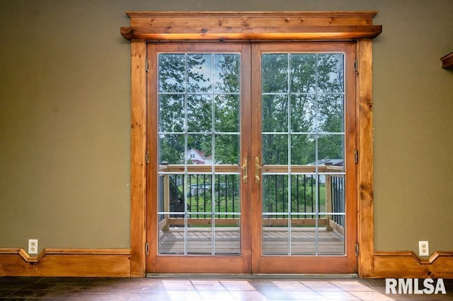 307 N Logan St, Deer Creek, IL 61733 - view of doorway to outside